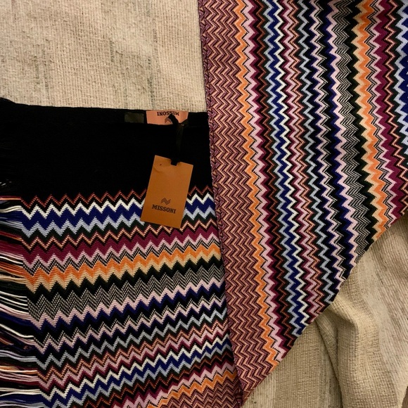 Missoni Knit fringed scarf - Picture 2 of 2